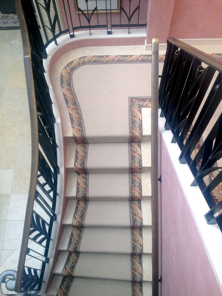 Shaped Staircase Carpet with Acanthus Border